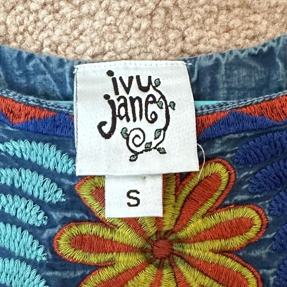 Ivy Jane Boho Floral Embroidered Tassel Blouse - Picture 5 of 7